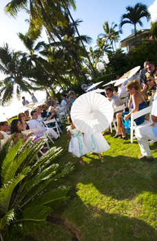 flower girls with parasols maui