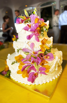 wedding cake maui