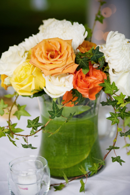 yellow roses for table: Maui