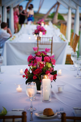 colorful weddng at Olowalu