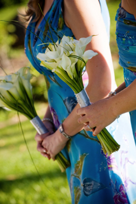 bridemaid with white lilies