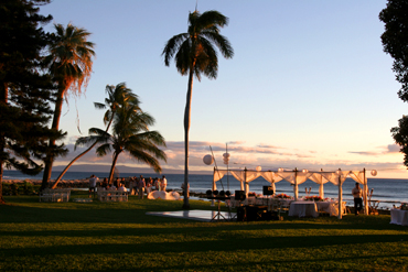 Sunset at Olowalu: Blue Sky Weddings