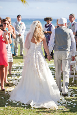 wedding ceremony at Olowalu