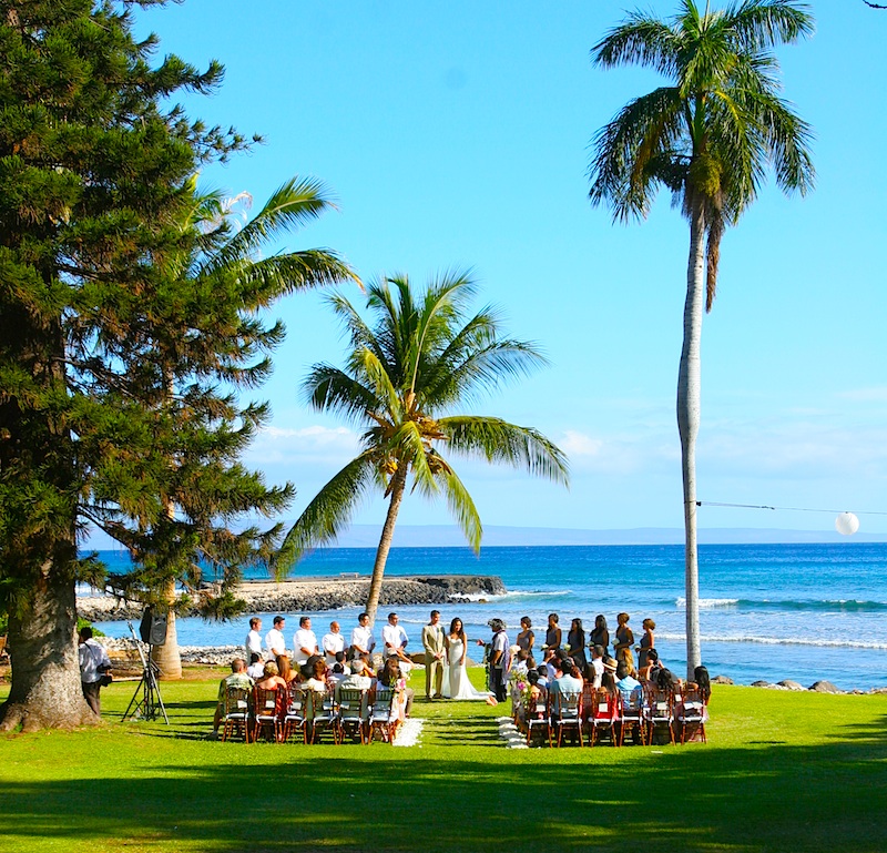 Wow a gorgeous Olowalu wedding by the beach